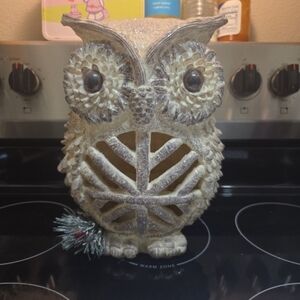 Glittering Owl Wall Decor - Silver and Cream